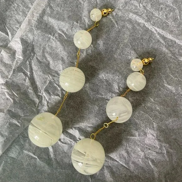 Cult Gaia Candace Earrings - Jade Light Green - Picture 4 of 5